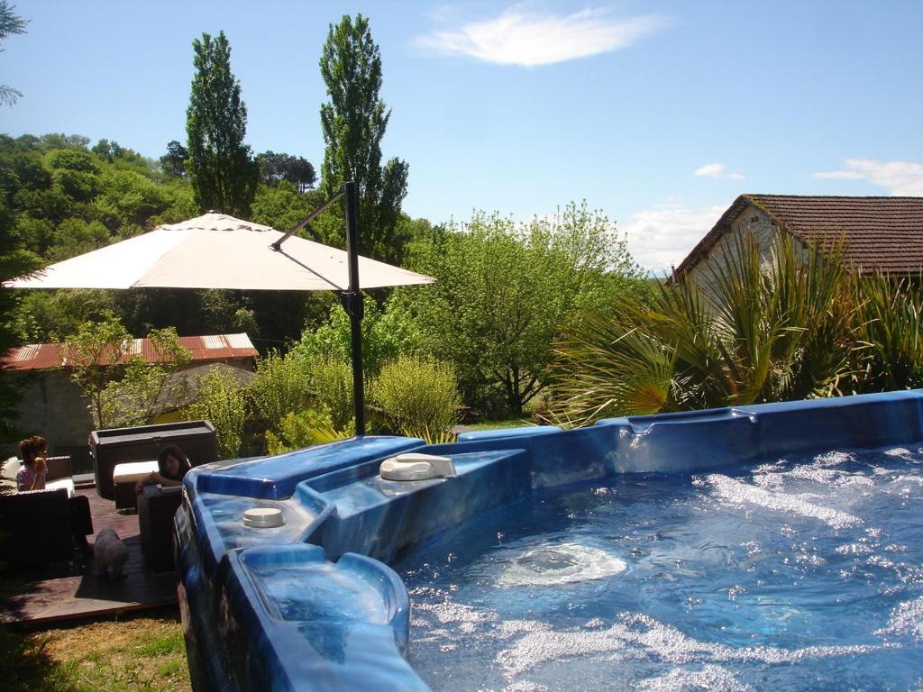 Chambres D'Hotes Domaine De Compostelle Casteide-Candau Εξωτερικό φωτογραφία